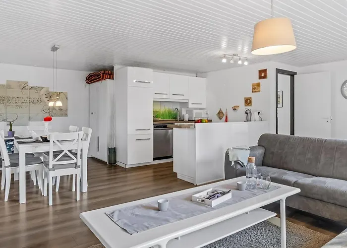 Prázdninový dům Heidie - 3-0km From The Sea By Interhome